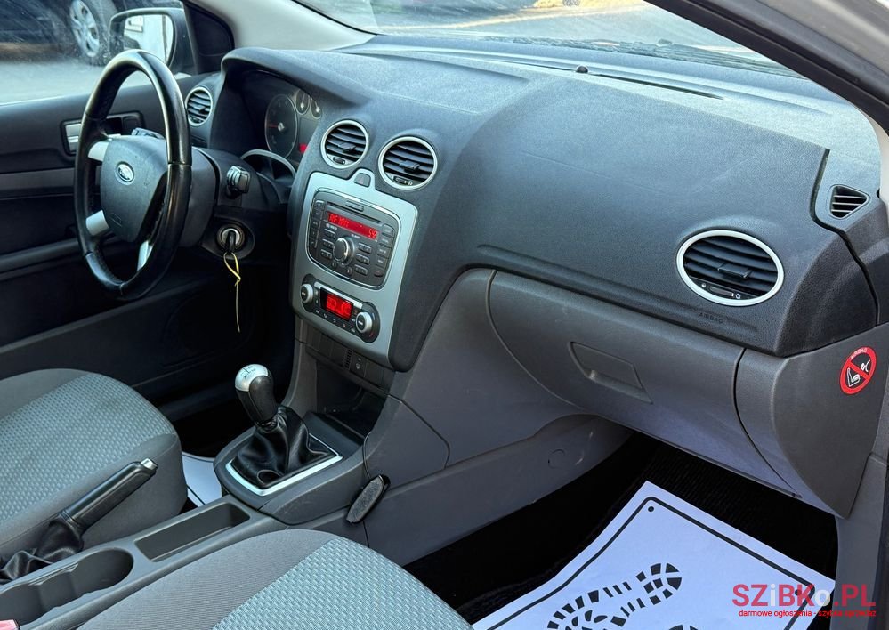 2008' Ford Focus photo #6