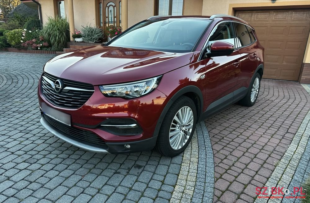 2018' Opel Grandland X photo #2