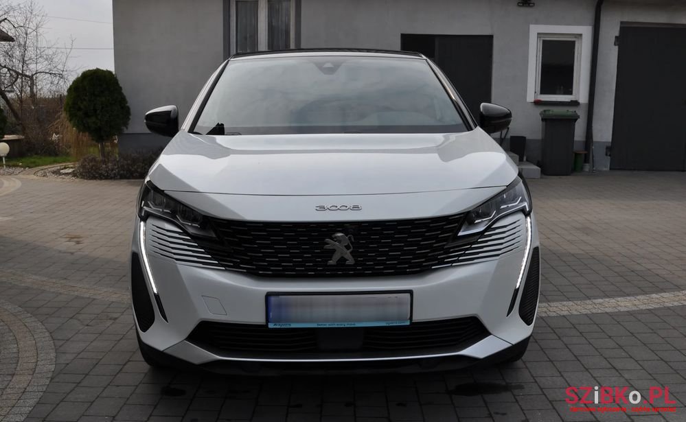 2023' Peugeot 3008 photo #2