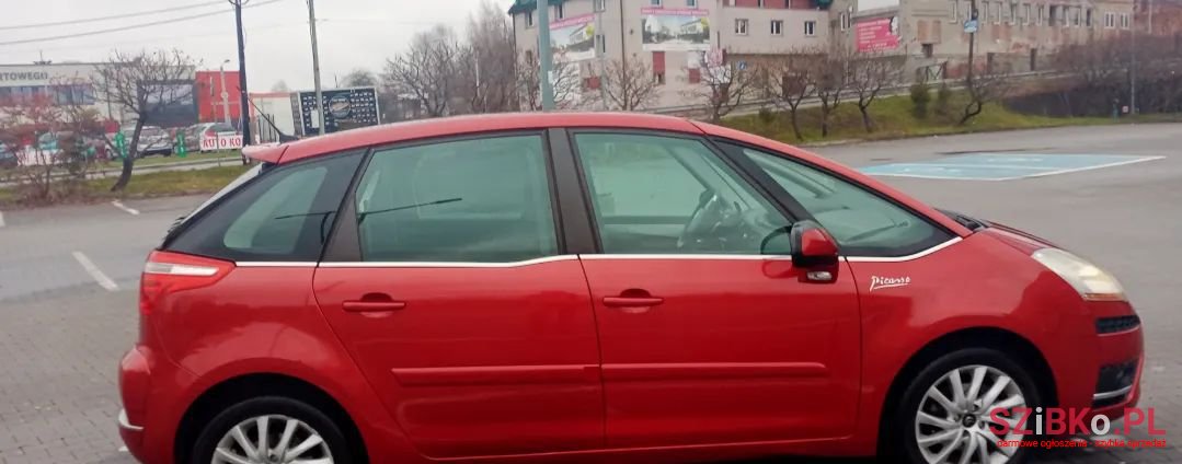 2009' Citroen C4 Picasso photo #4