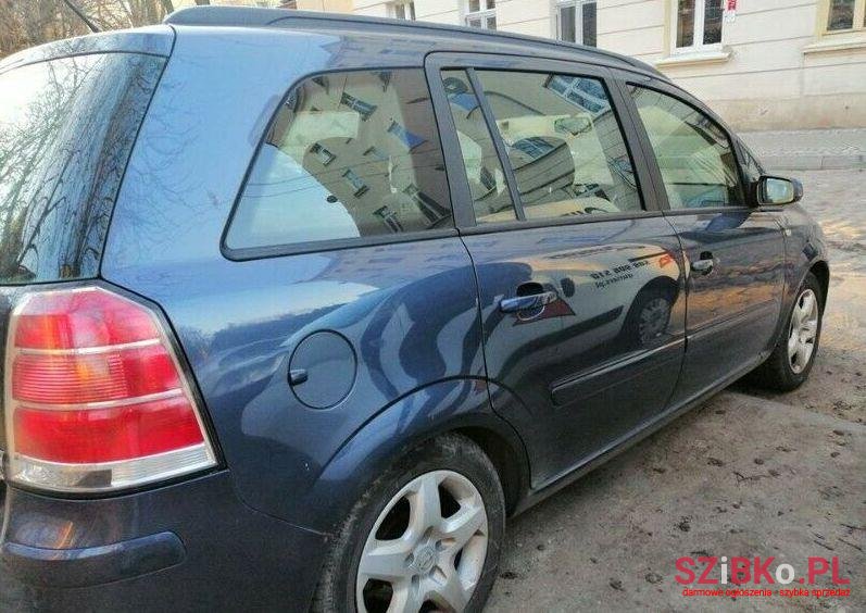 2006' Opel Zafira photo #1