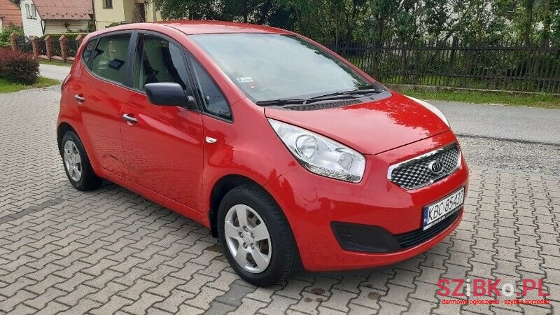 2011' Kia Venga photo #2