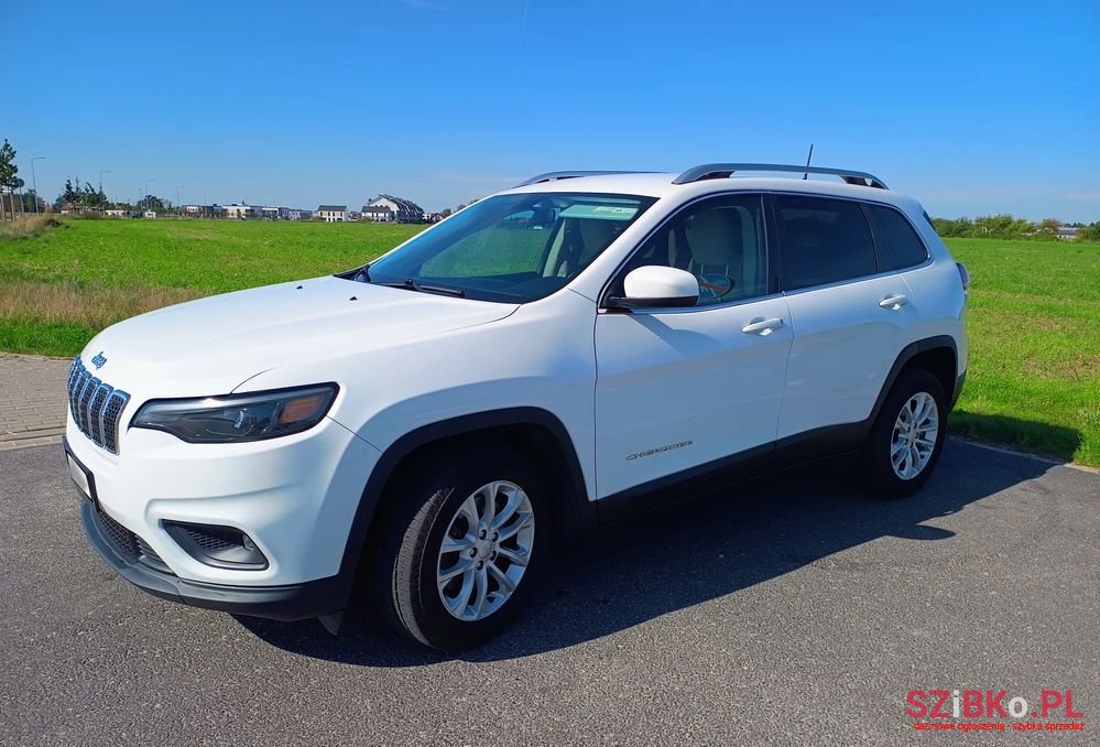 2019' Jeep Cherokee photo #5