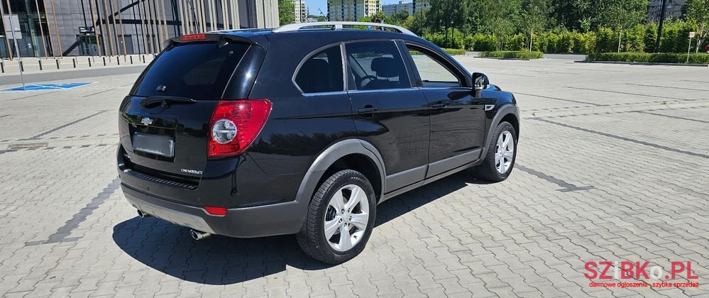 2011' Chevrolet Captiva 2.2 D Ltz photo #6