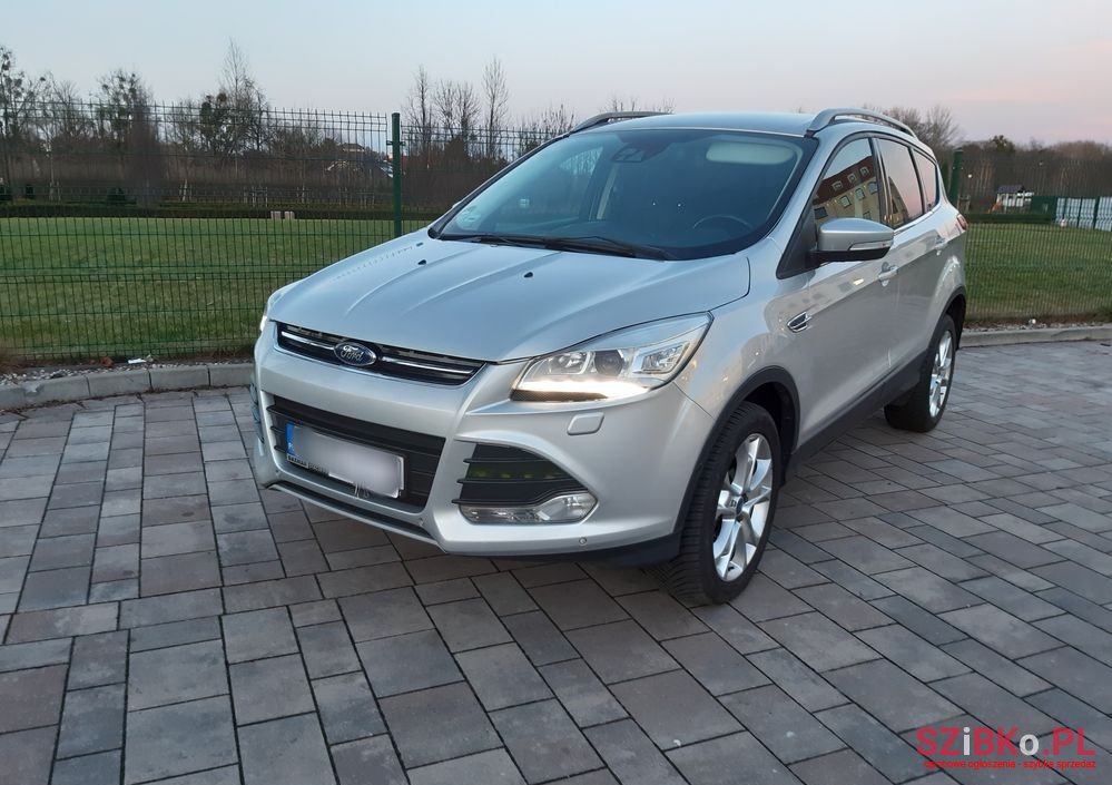 2013' Ford Kuga 2.0 Tdci 4X4 Titanium photo #2