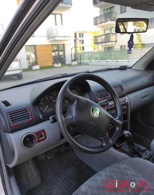 1999' Skoda Octavia photo #4