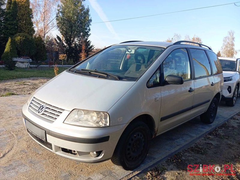 2003' Volkswagen Sharan 1.9 Tdi Basis photo #1