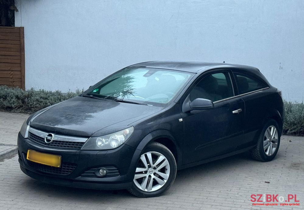 2007' Opel Astra Cosmo photo #1