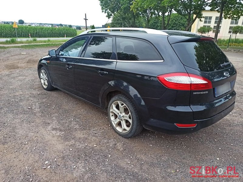 2010' Ford Mondeo 2.0 Tdci Trend photo #2