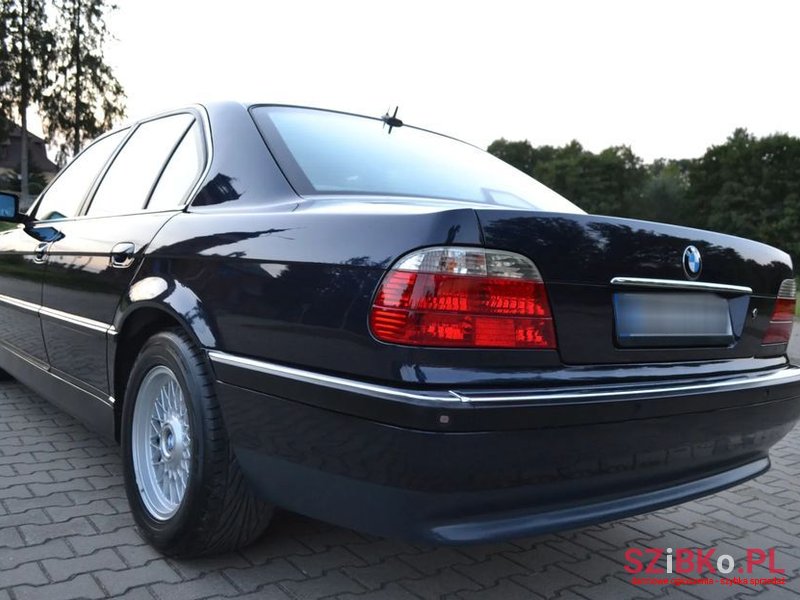 2001' BMW 7 Series 740I photo #5