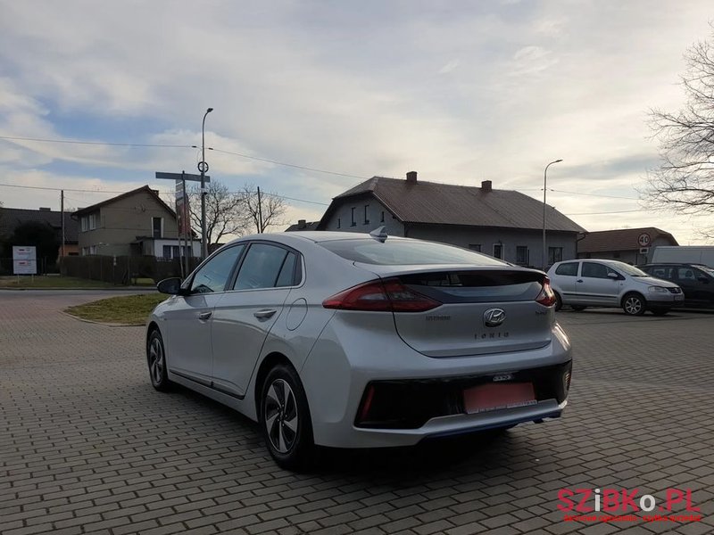 2019' Hyundai Ioniq photo #4