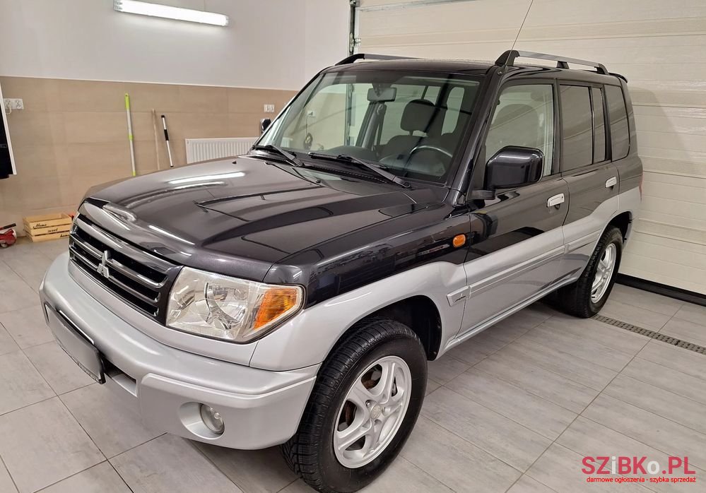 2005' Mitsubishi Pajero Pinin photo #5