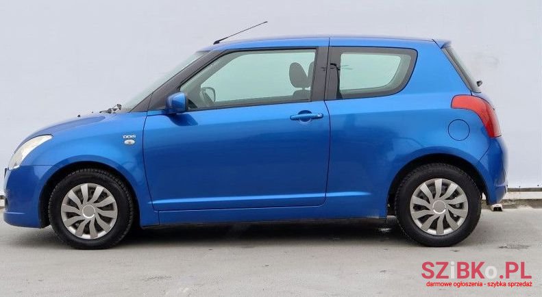 2005' Suzuki Swift photo #2