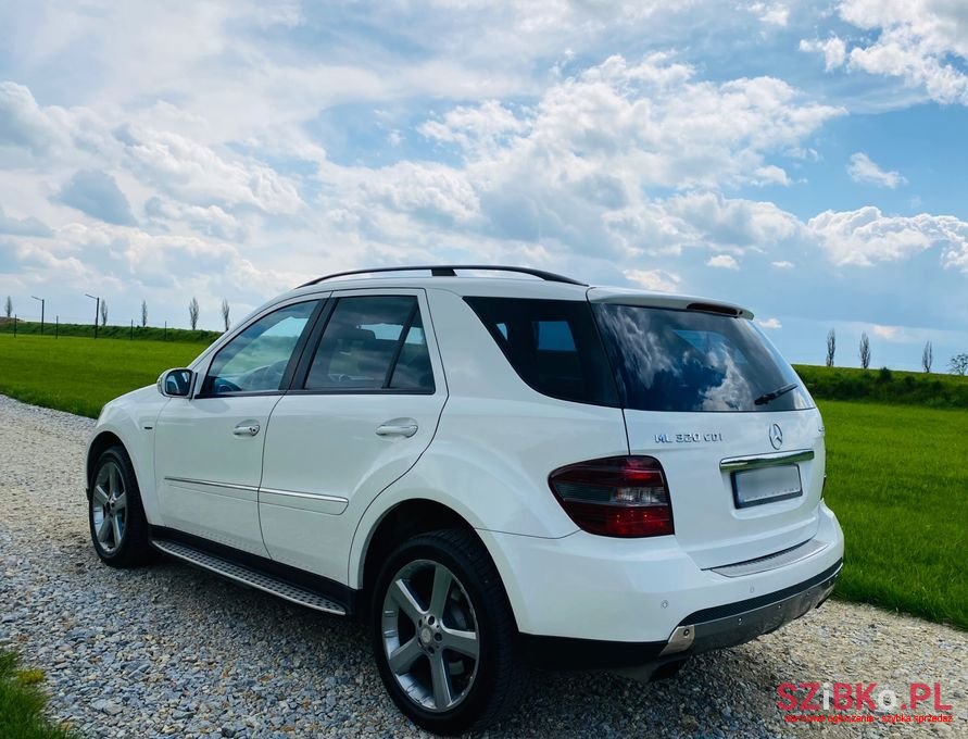 2008' Mercedes-Benz Ml photo #2