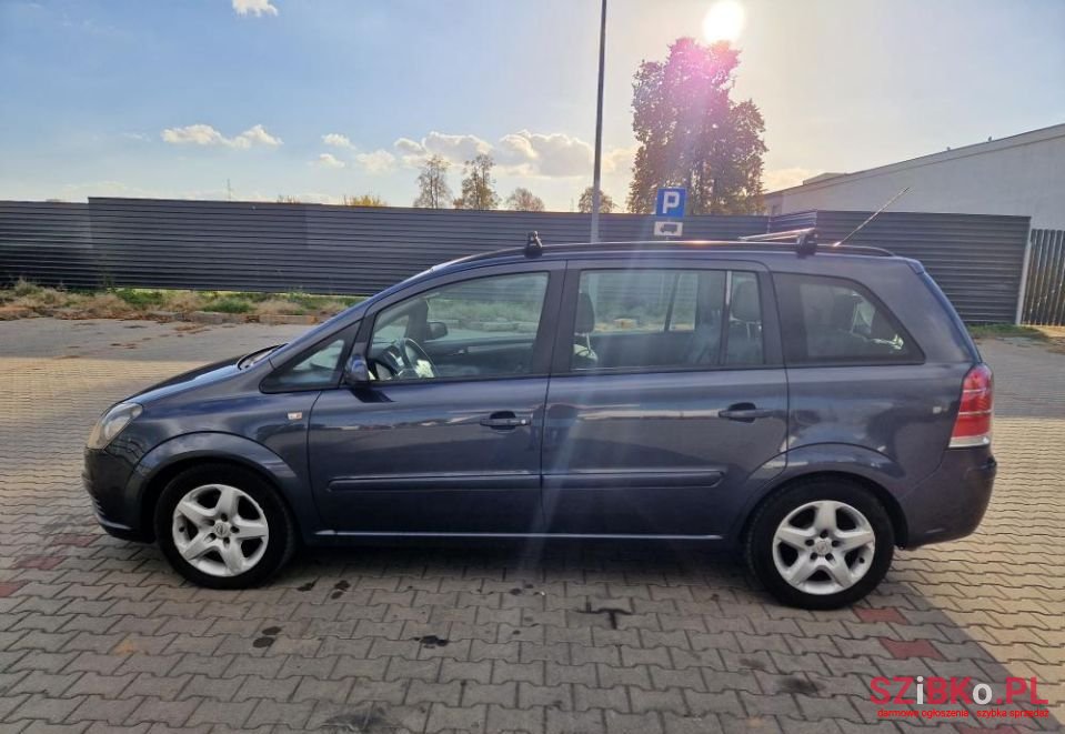 2008' Opel Zafira photo #5