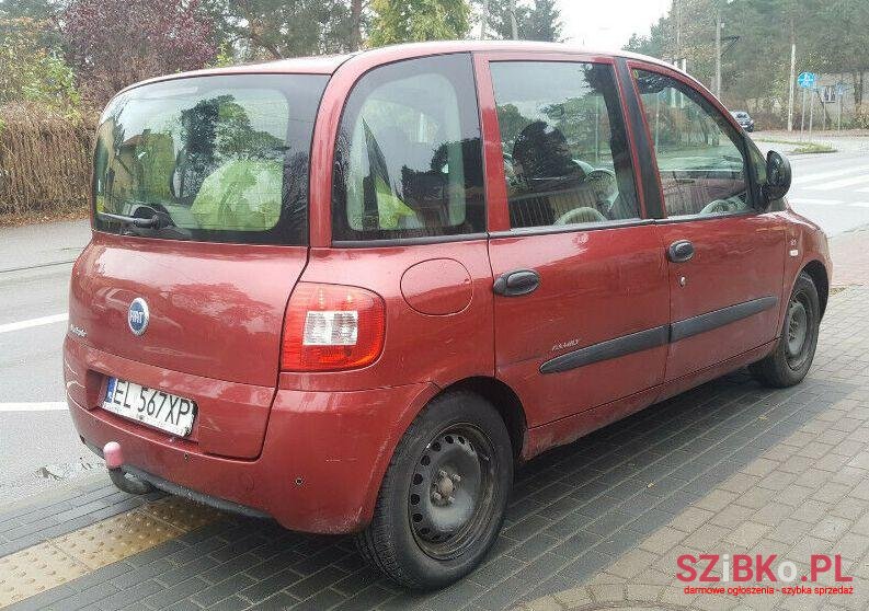 2005' Fiat Multipla photo #1