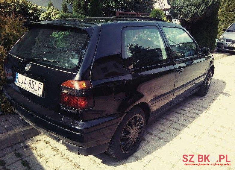 1997' Volkswagen Golf photo #2