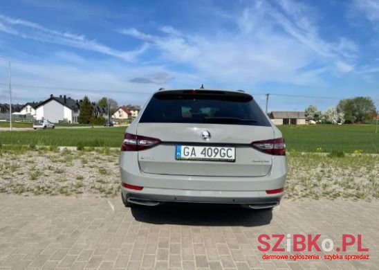 2018' Skoda Superb photo #2