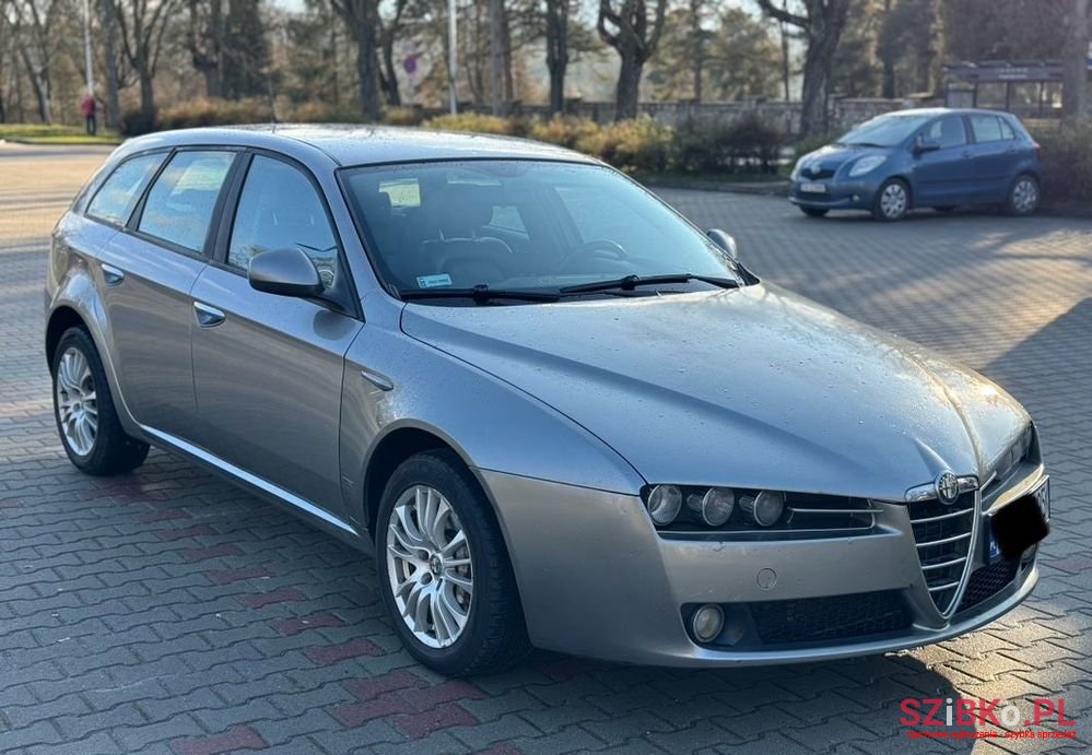 2008' Alfa Romeo 159 photo #5