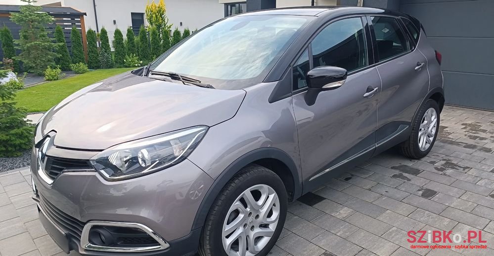 2016' Renault Captur 0.9 Energy Tce Limited photo #1