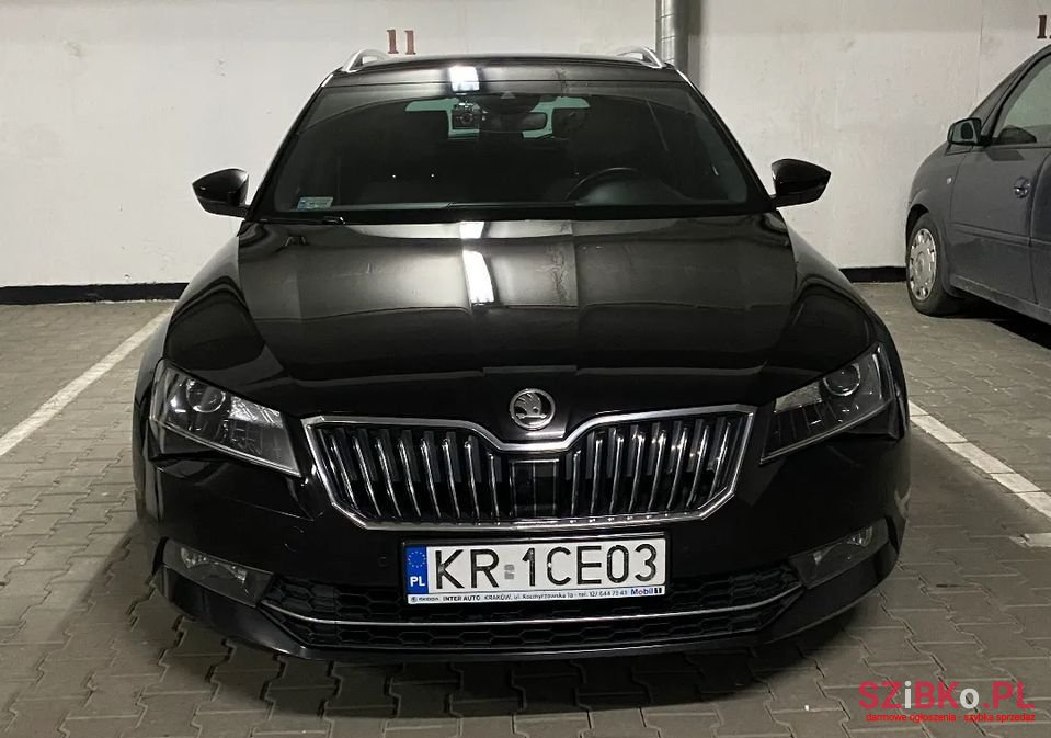 2017' Skoda Superb photo #2