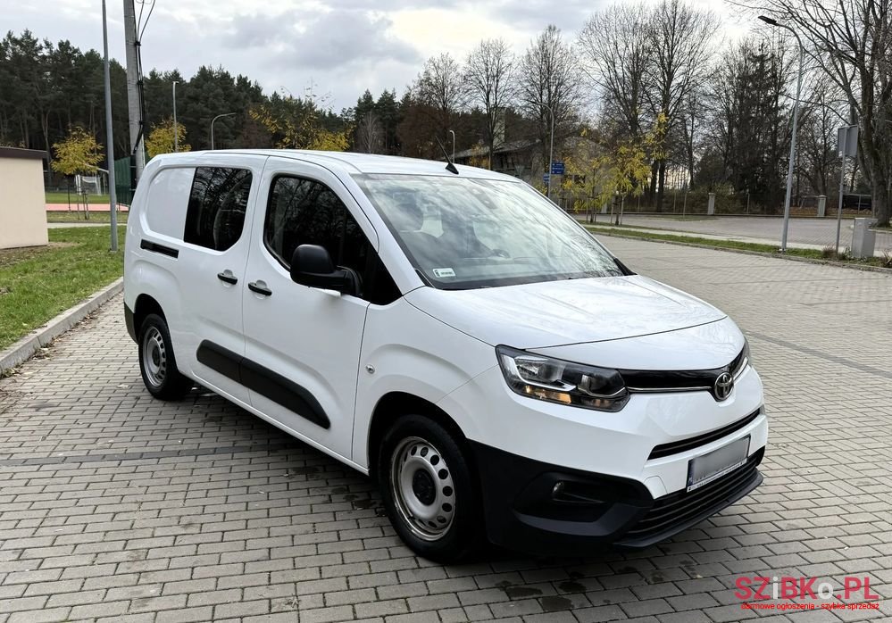 2021' Toyota ProAce City photo #1