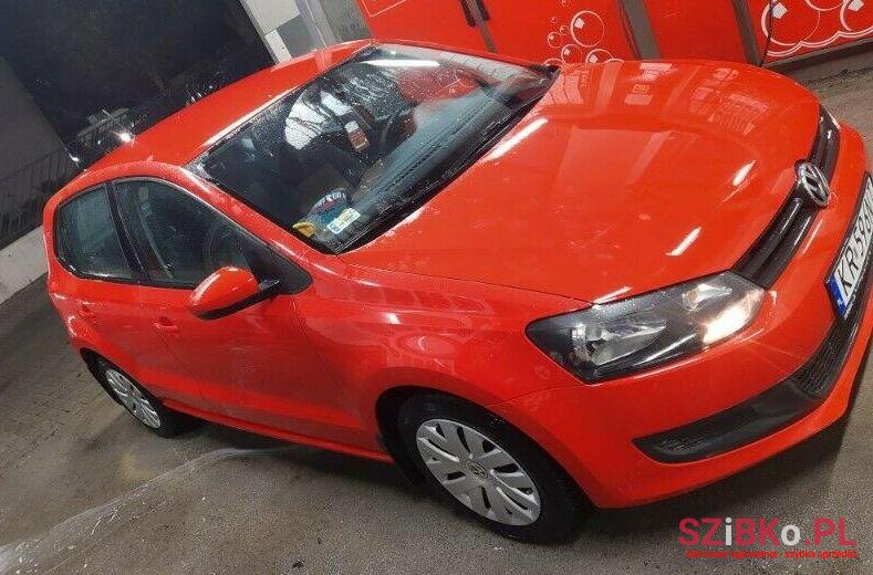 2010' Volkswagen Polo photo #1