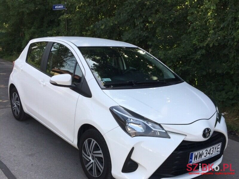 2018' Toyota Yaris photo #3