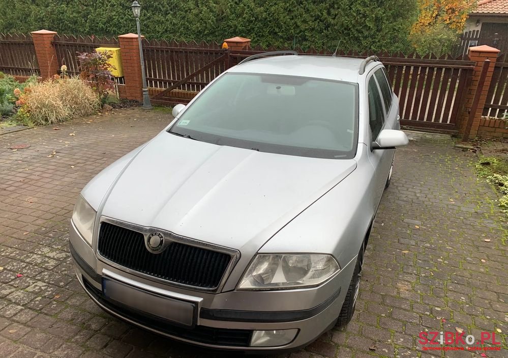 2008' Skoda Octavia 1.9 Tdi Ambiente photo #5