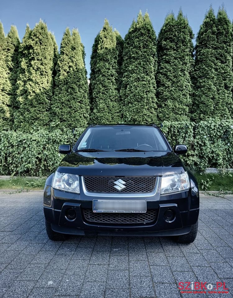 2008' Suzuki Grand Vitara 1.6 De Luxe photo #2