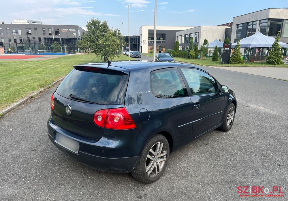 2007' Volkswagen Golf photo #4