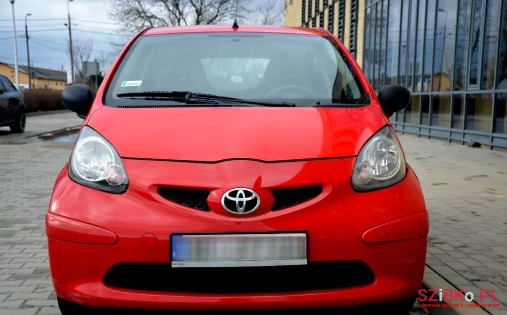 2008' Toyota Aygo 1.0 Vvt-I Luna photo #2