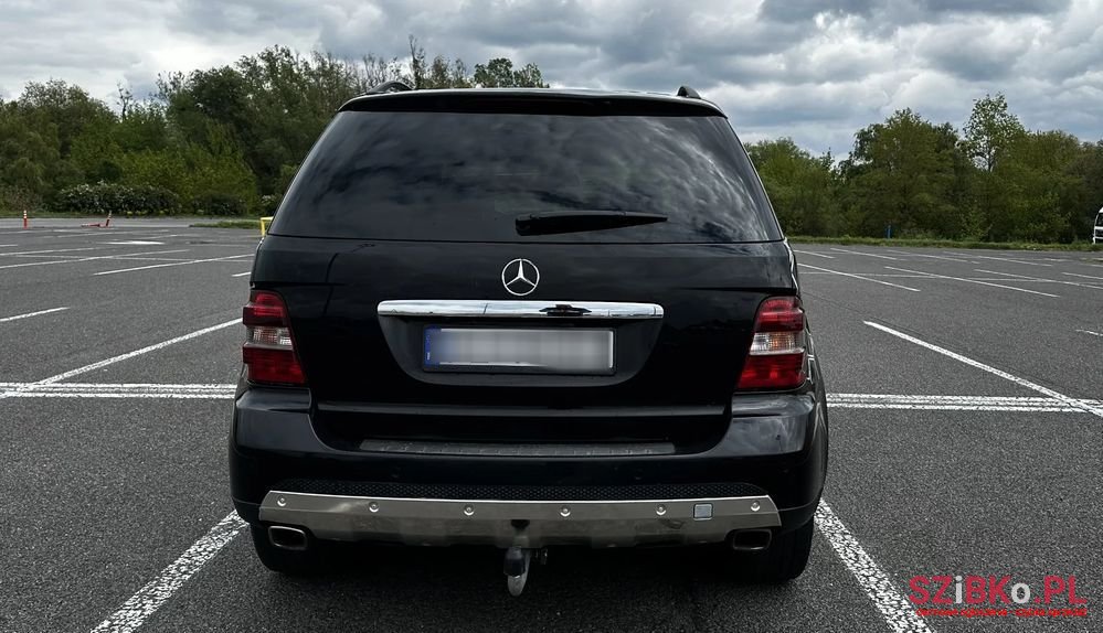 2008' Mercedes-Benz Ml photo #4