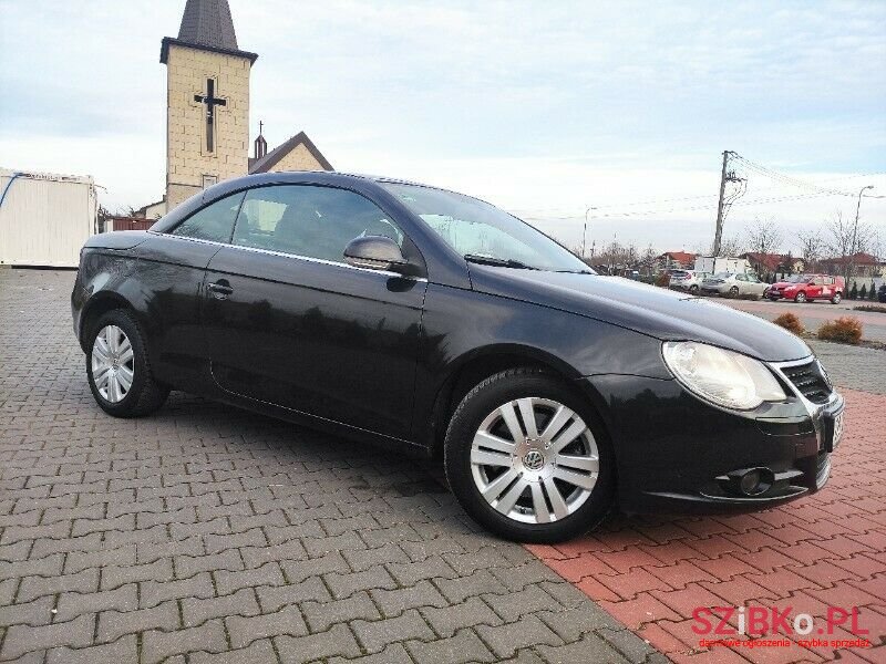 2006' Volkswagen Eos photo #6