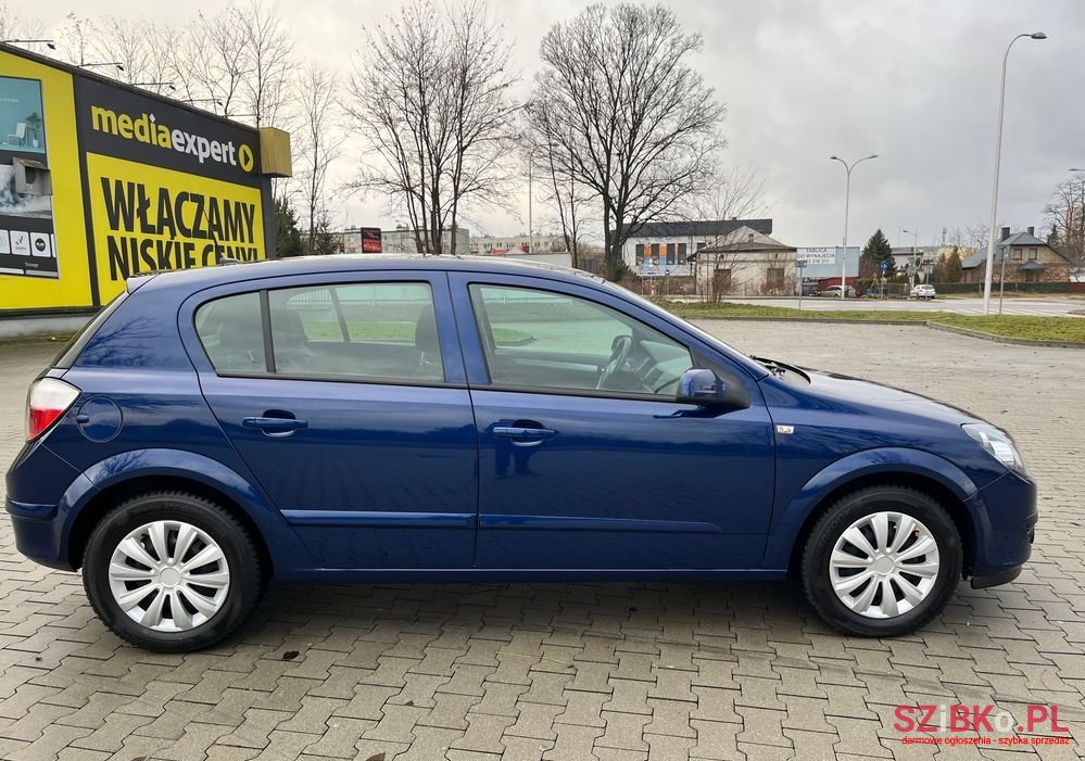 2006' Opel Astra 1.6 Cosmo photo #6