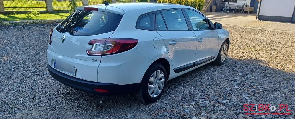 2014' Renault Megane photo #3