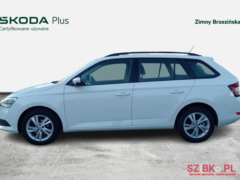 2021' Skoda Fabia 1.0 Tsi Ambition photo #2