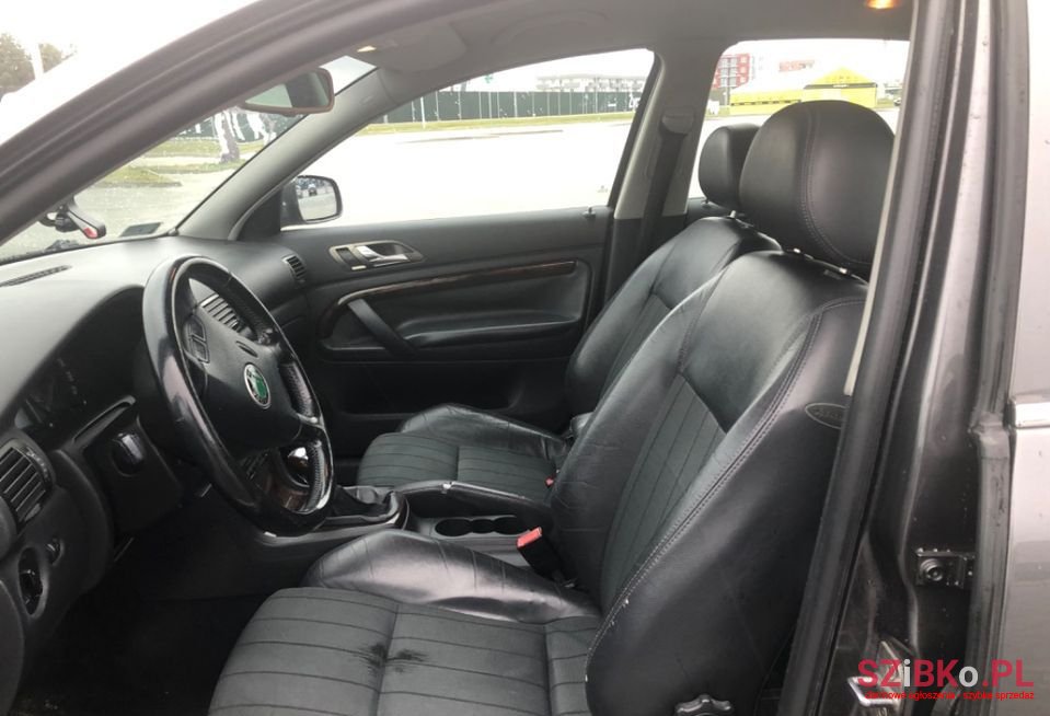 2003' Skoda Superb photo #5