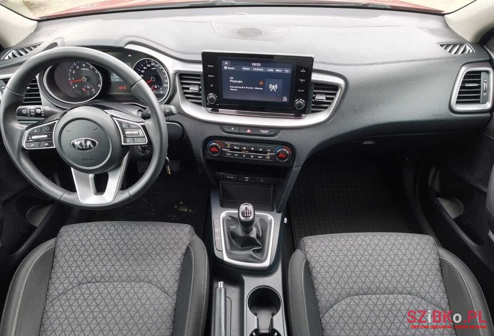 2020' Kia Ceed 1.4 T-Gdi L photo #4