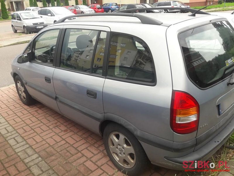 2001' Opel Zafira 1.8 16V Elegance photo #6