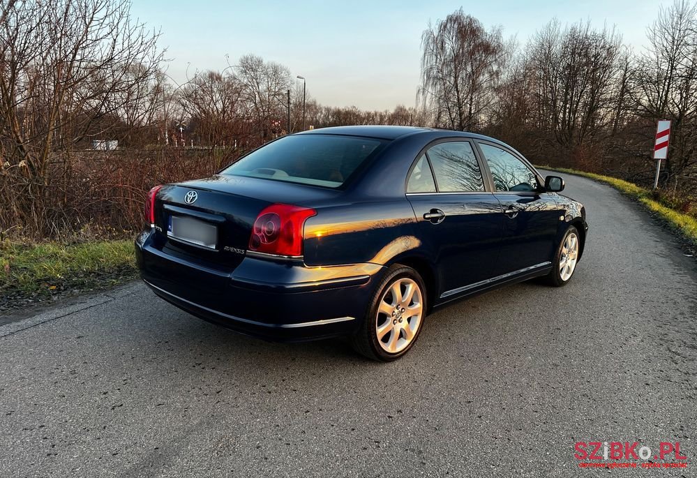 2003' Toyota Avensis 2.0 Vvt-I Executive photo #4