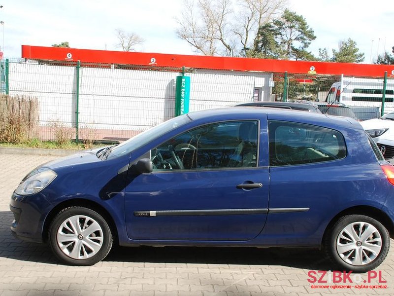 2006' Renault Clio photo #4