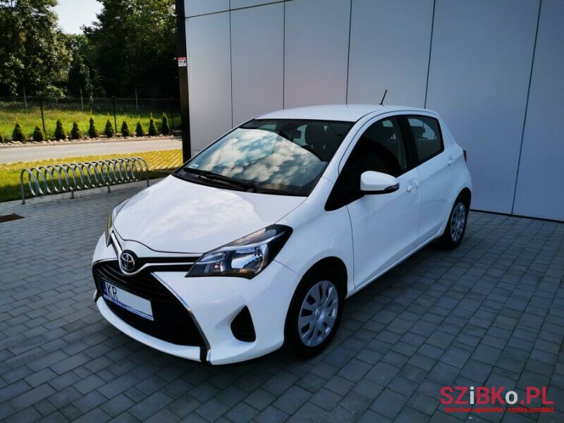 2017' Toyota Yaris photo #1