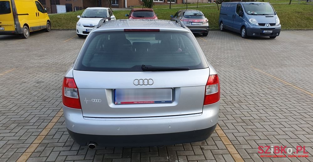2003' Audi A4 Avant photo #5