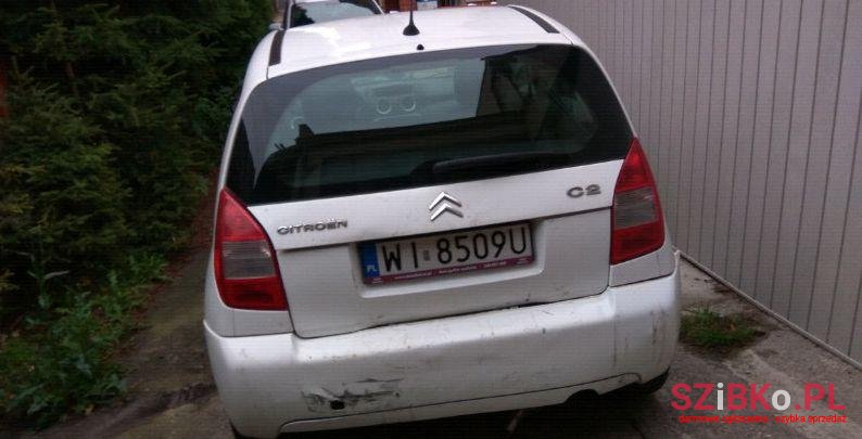 2010' Citroen C2 photo #2