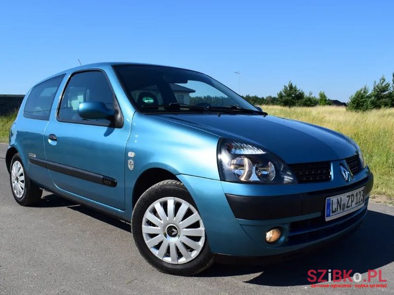 2003' Renault Clio photo #1