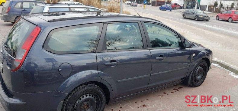 2007' Ford Focus photo #2