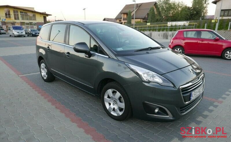 2014' Peugeot 5008 photo #1