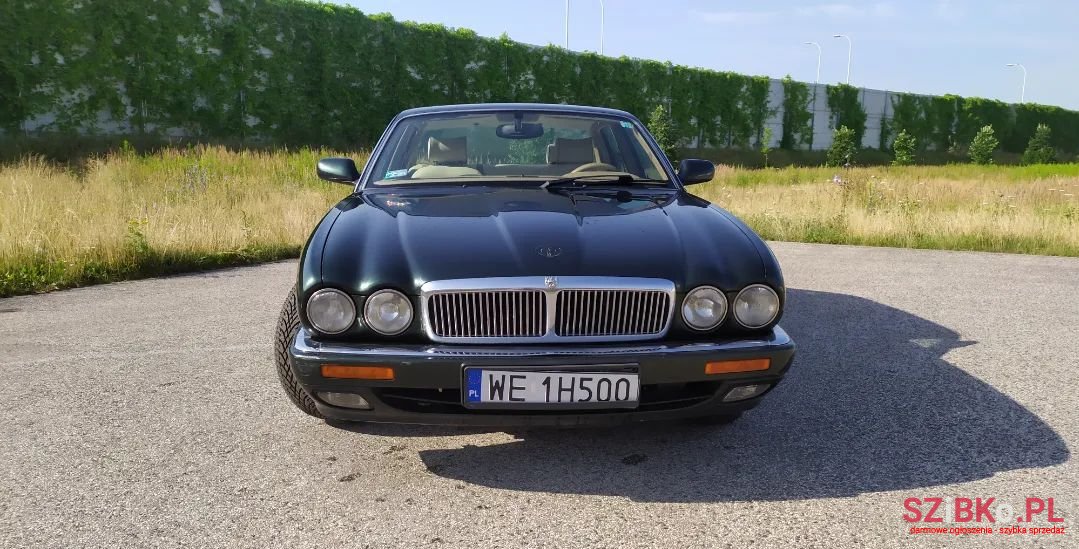 1997' Jaguar XJ photo #3