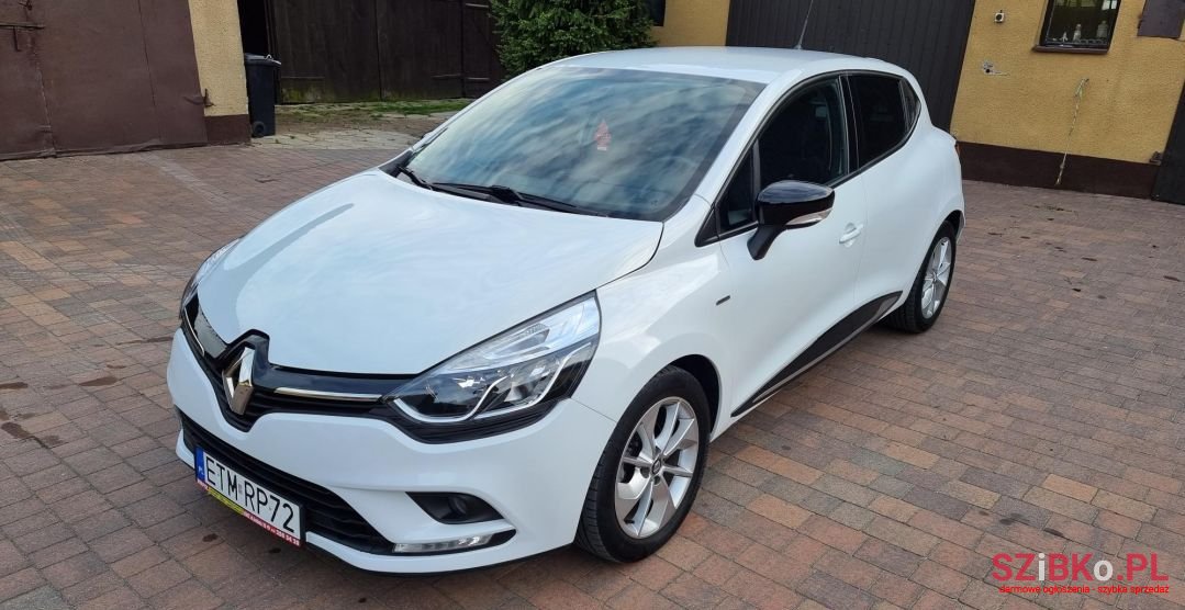 2016' Renault Clio photo #5